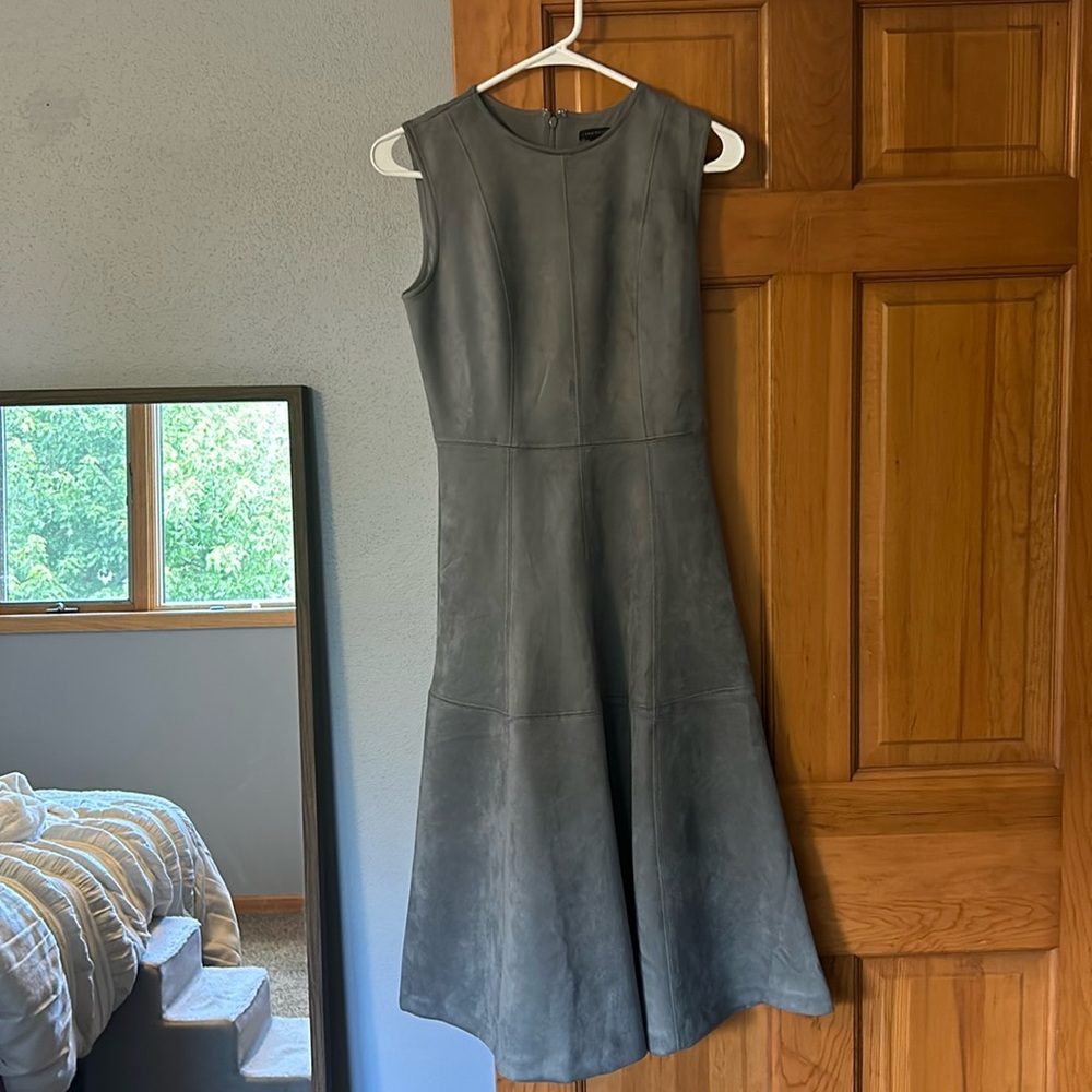 Ultrasuede Ann Taylor midi dress - dove grey. Sz 0.